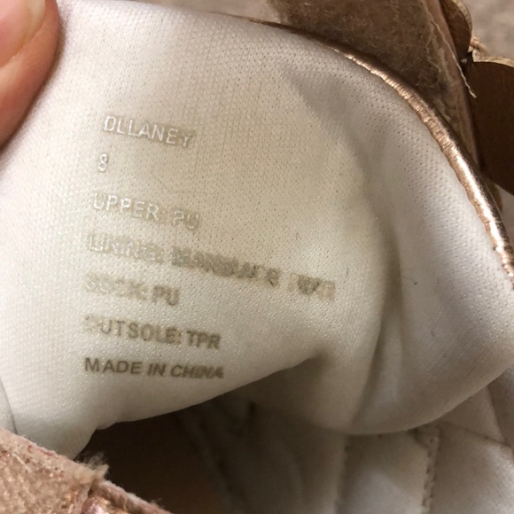 Design Lab Lord & Taylor | Gold Flower Sneakers - Picture 8 of 11